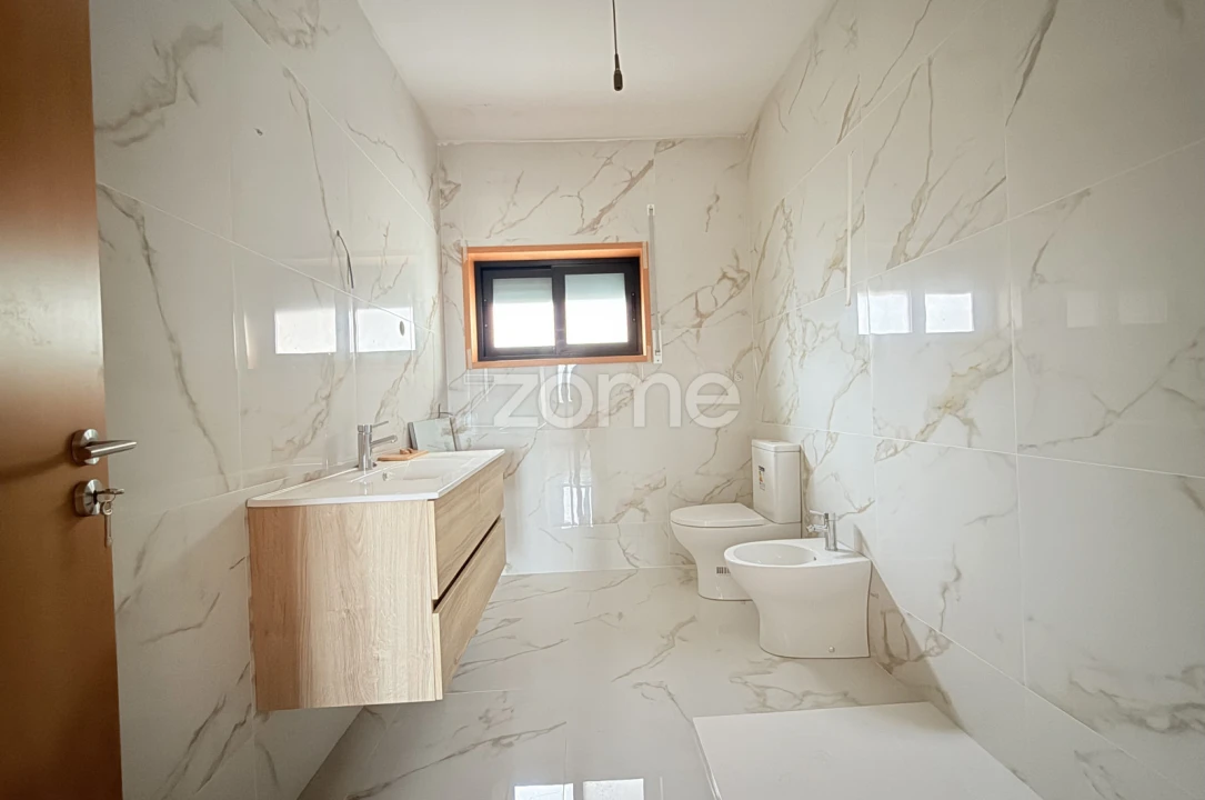 Moradia T3 para Venda em Carreira e Bente Foto 16