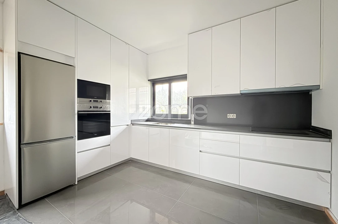 Moradia T3 para Venda em Carreira e Bente Foto 19