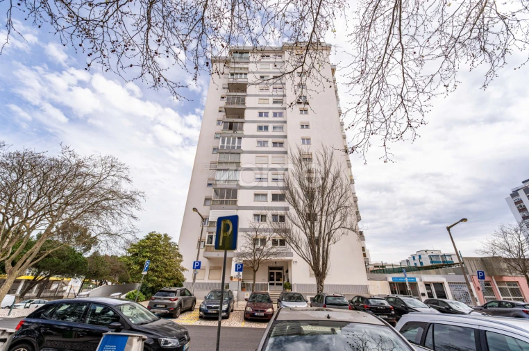 Apartamento T3 para Venda em Cascais e Estoril Foto 19