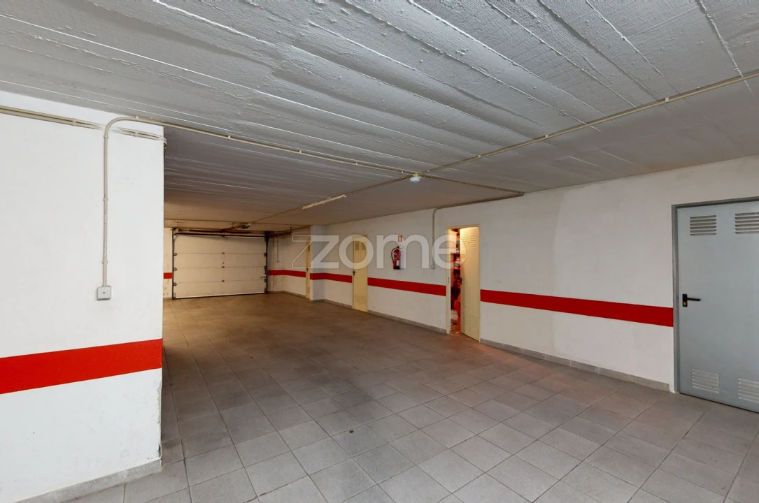 Apartamento T3 para Arrendamento em Carcavelos e Parede Foto 15