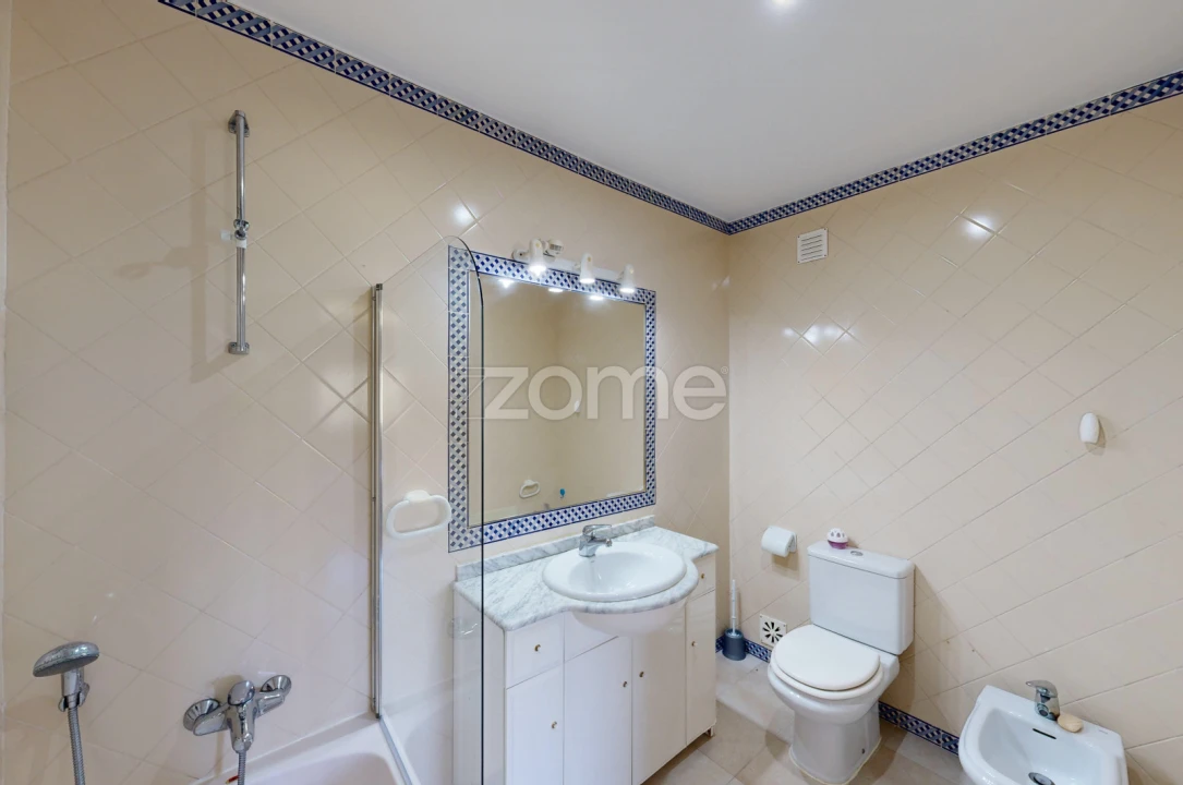 Apartamento T3 para Arrendamento em Carcavelos e Parede Foto 12