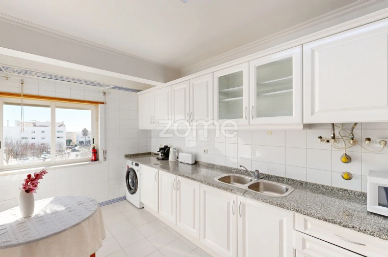 Apartamento T3 para Arrendamento em Carcavelos e Parede Foto 8