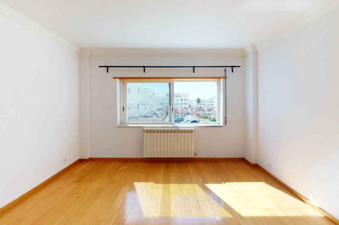 Apartamento T3 para Arrendamento em Carcavelos e Parede Foto 8