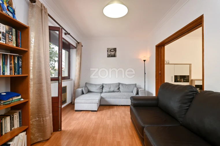 Moradia T3 para Venda em Porto Salvo Foto 9