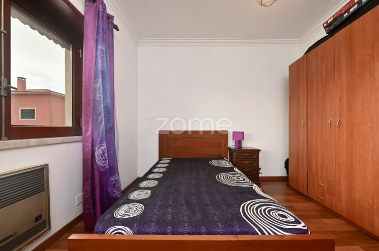 Moradia T3 para Venda em Porto Salvo Foto 18