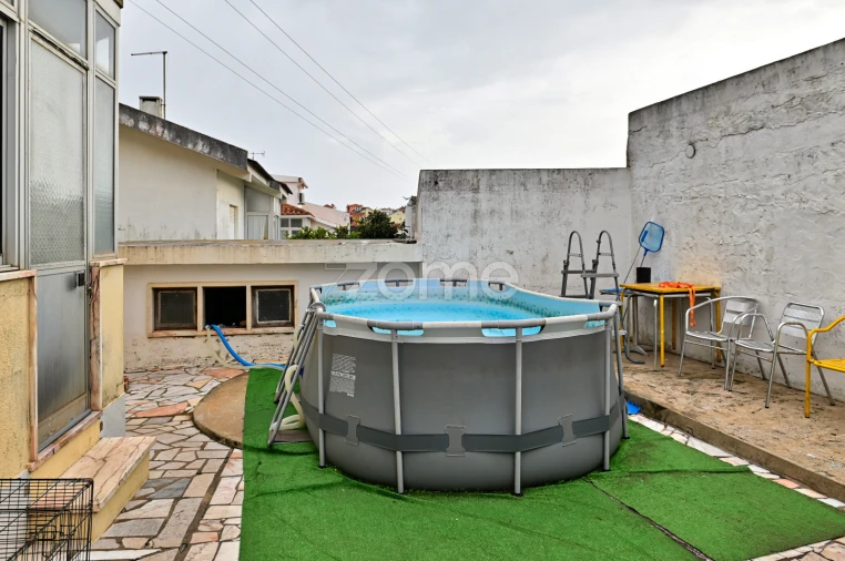 Moradia T3 para Venda em Porto Salvo Foto 33