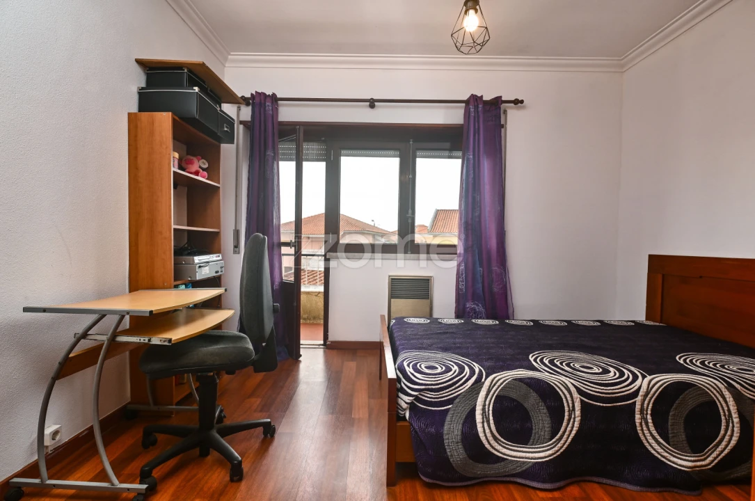 Moradia T3 para Venda em Porto Salvo Foto 20