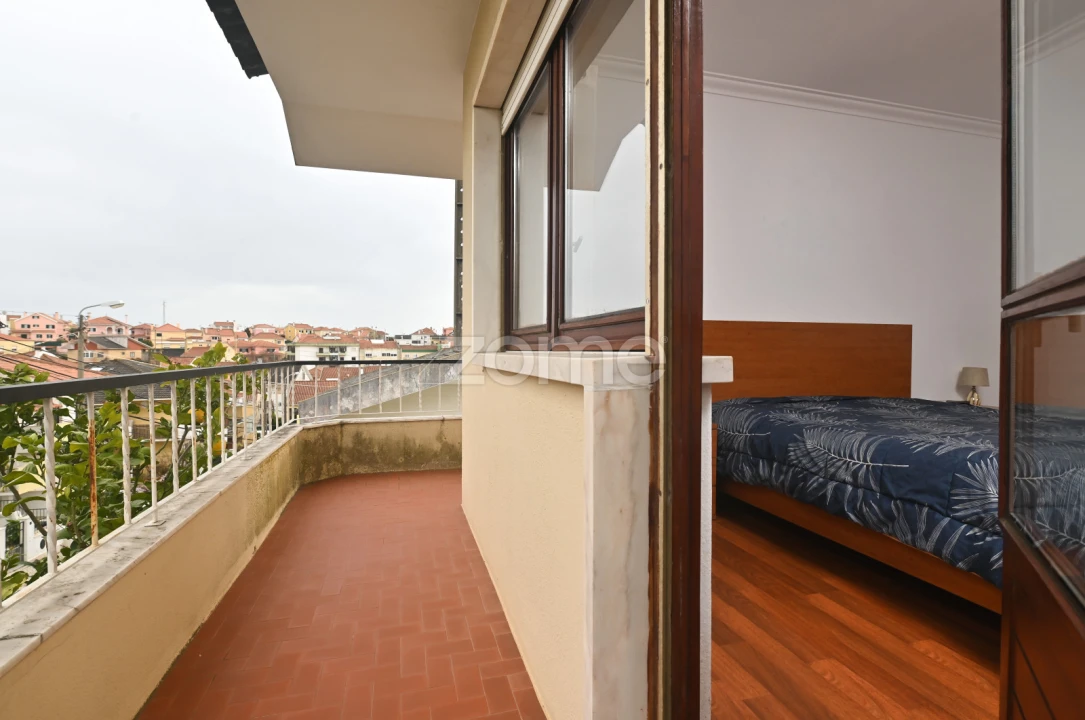 Moradia T3 para Venda em Porto Salvo Foto 26