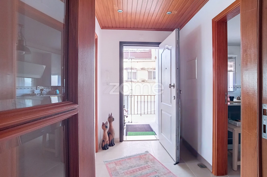 Apartamento T3 para Venda em Buarcos Foto 2