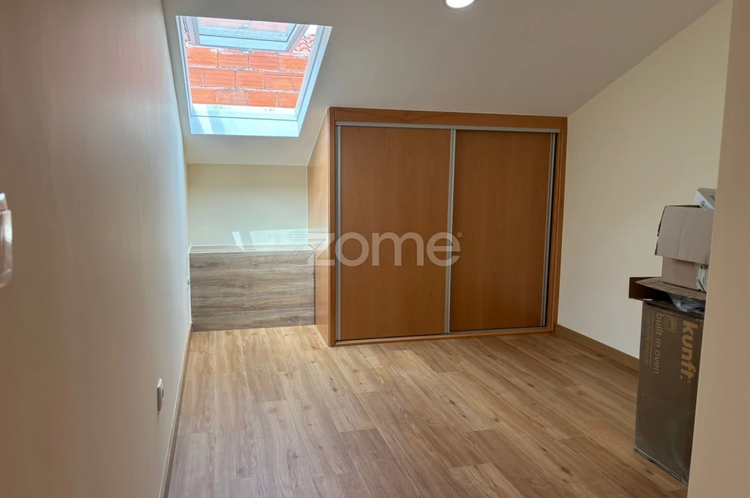 Moradia T4 para Venda em Buarcos Foto 21