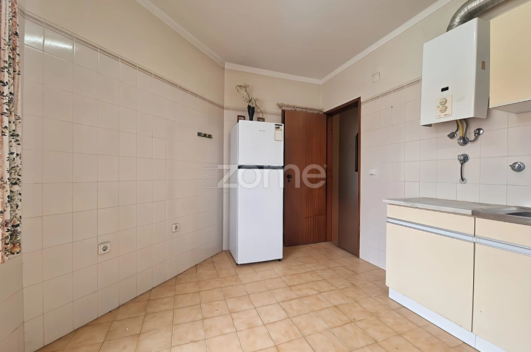 Apartamento T2 para Venda em São João Baptista Foto 9