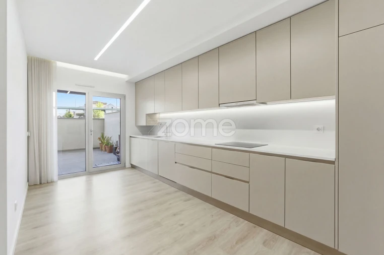 Apartamento T3 para Venda em Leiria, Pousos, Barreira e Cortes Foto 18