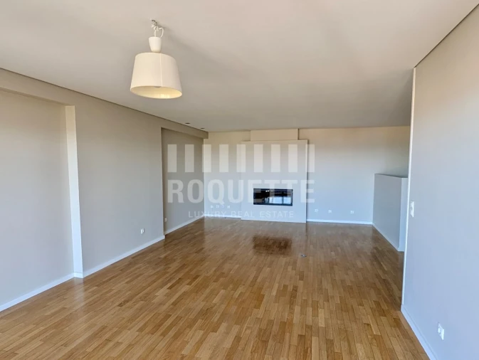 Apartamento T3 para Venda em Aldoar, Foz do Douro e Nevogilde Foto 2