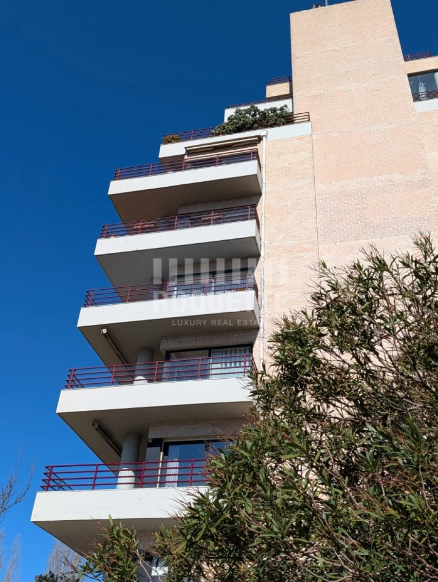 Apartamento T3 para Venda em Aldoar, Foz do Douro e Nevogilde Foto 4