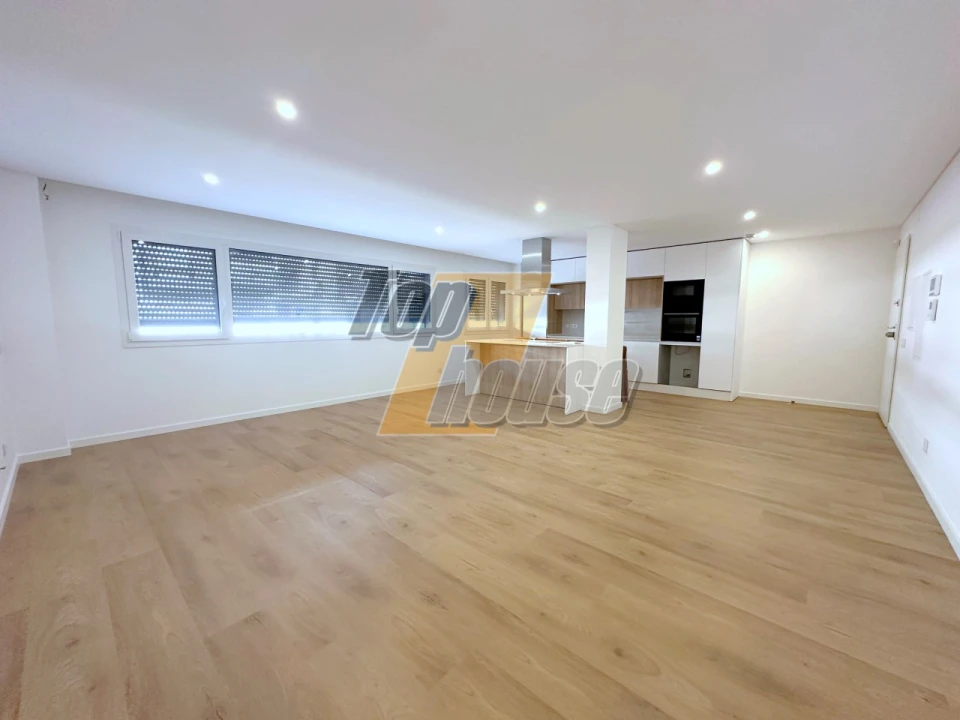 Apartamento T3 para Venda em Costa da Caparica Foto 2