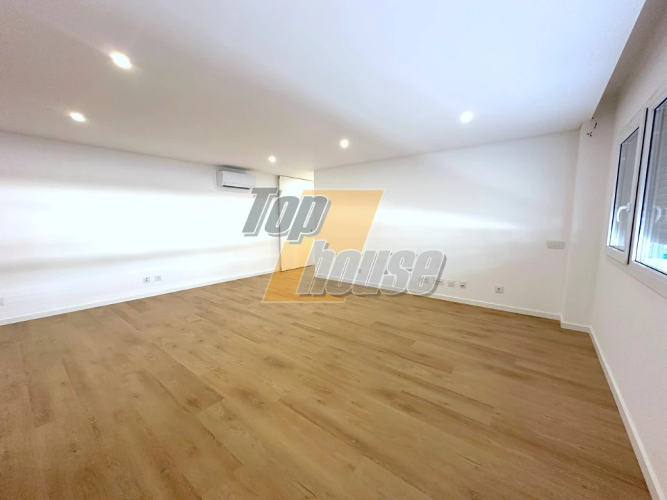 Apartamento T3 para Venda em Costa da Caparica Foto 8