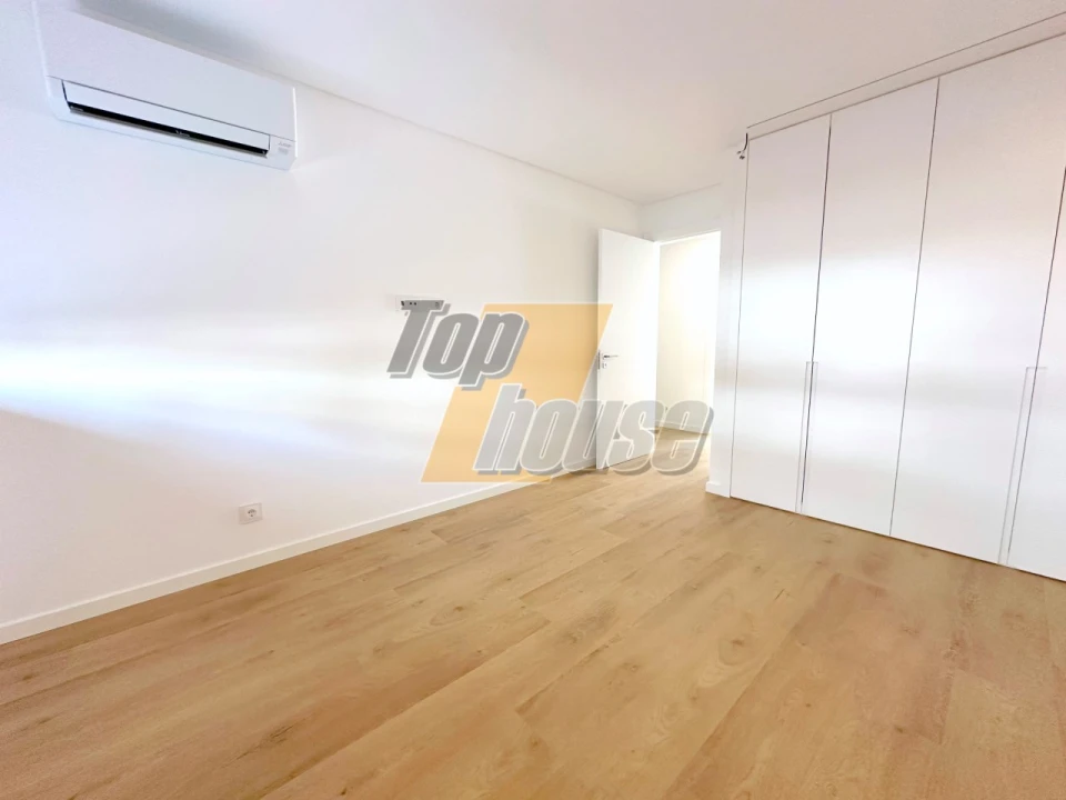 Apartamento T3 para Venda em Costa da Caparica Foto 17