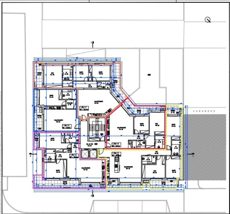 Apartamento T3 para Venda em Costa da Caparica Planta 2