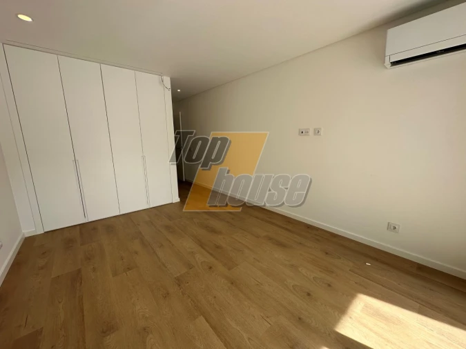 Apartamento T3 para Venda em Costa da Caparica Foto 21