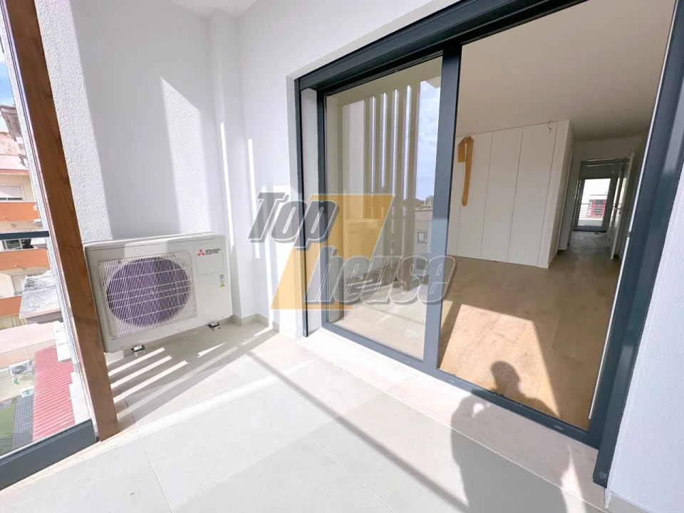 Apartamento T3 para Venda em Costa da Caparica Foto 24