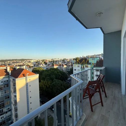 Apartamento T3 para Venda em Águas Livres Foto 2