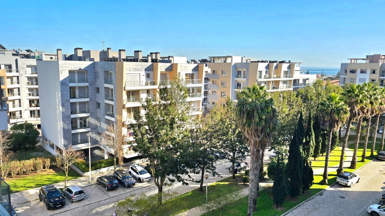 Apartamento T2 para Arrendamento em Carcavelos e Parede Foto 1
