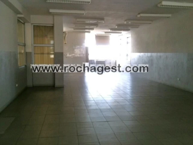 Armazém para Arrendamento em Canelas Foto 19