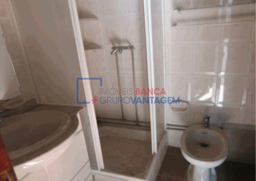 Moradia T3 para Venda em Miranda do Corvo Foto 11