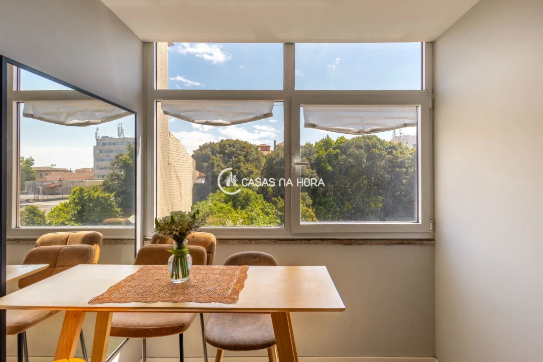 Apartamento T1 para Arrendamento em Cedofeita, Santo Ildefonso, Sé, Miragaia, São Nicolau e Vitória Foto 1