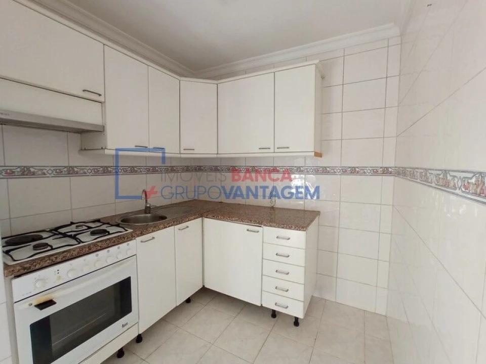 Apartamento T2 para Venda em Rio Tinto Foto 11