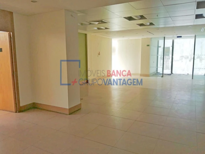 Loja para Venda em Cortegaça Foto 3