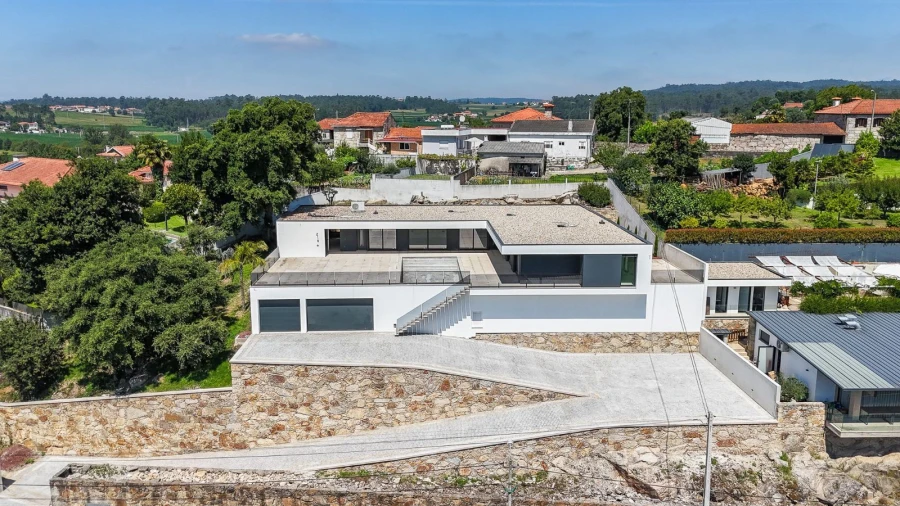 Moradia T3 para Venda em Gondifelos, Cavalões e Outiz Foto 1