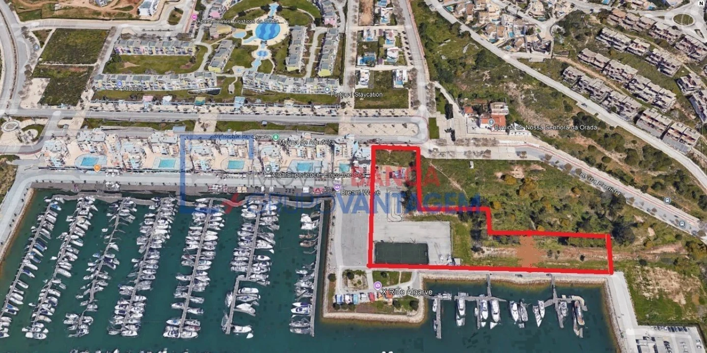 Terreno P/ Prédio para Venda em Albufeira e Olhos de Água Foto 1