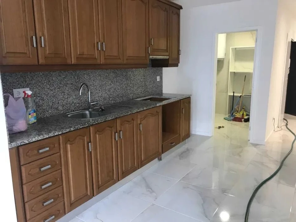 Apartamento T4 para Arrendamento em Ramalde Foto 1
