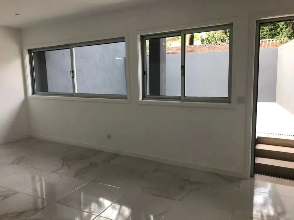 Apartamento T4 para Arrendamento em Ramalde Foto 3