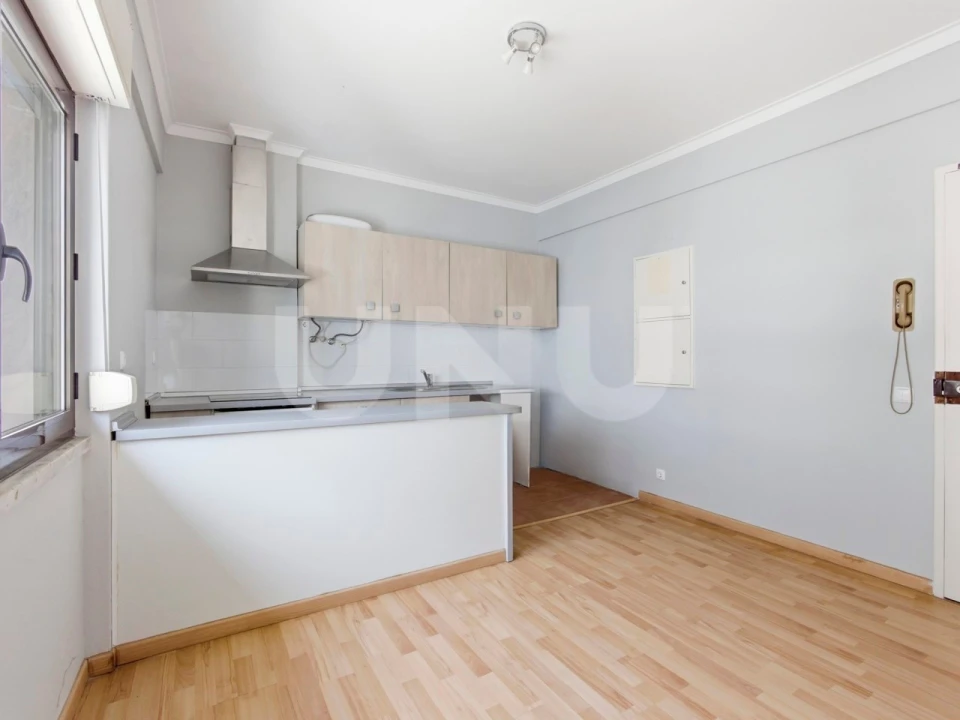 Apartamento T1 para Venda em Cacém e São Marcos Foto 2