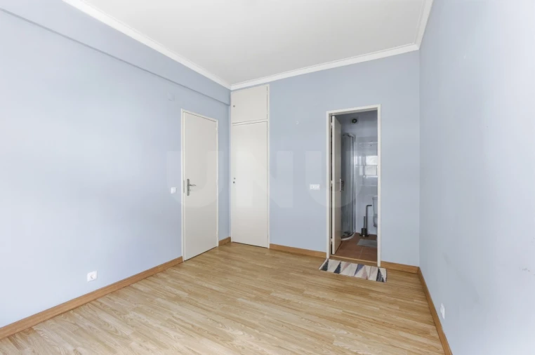 Apartamento T1 para Venda em Cacém e São Marcos Foto 11