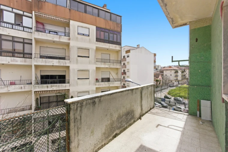 Apartamento T1 para Venda em Cacém e São Marcos Foto 13