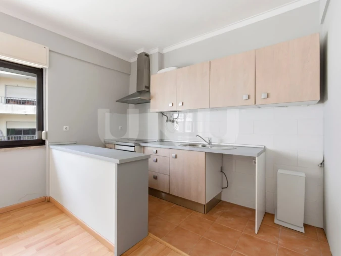 Apartamento T1 para Venda em Cacém e São Marcos Foto 4