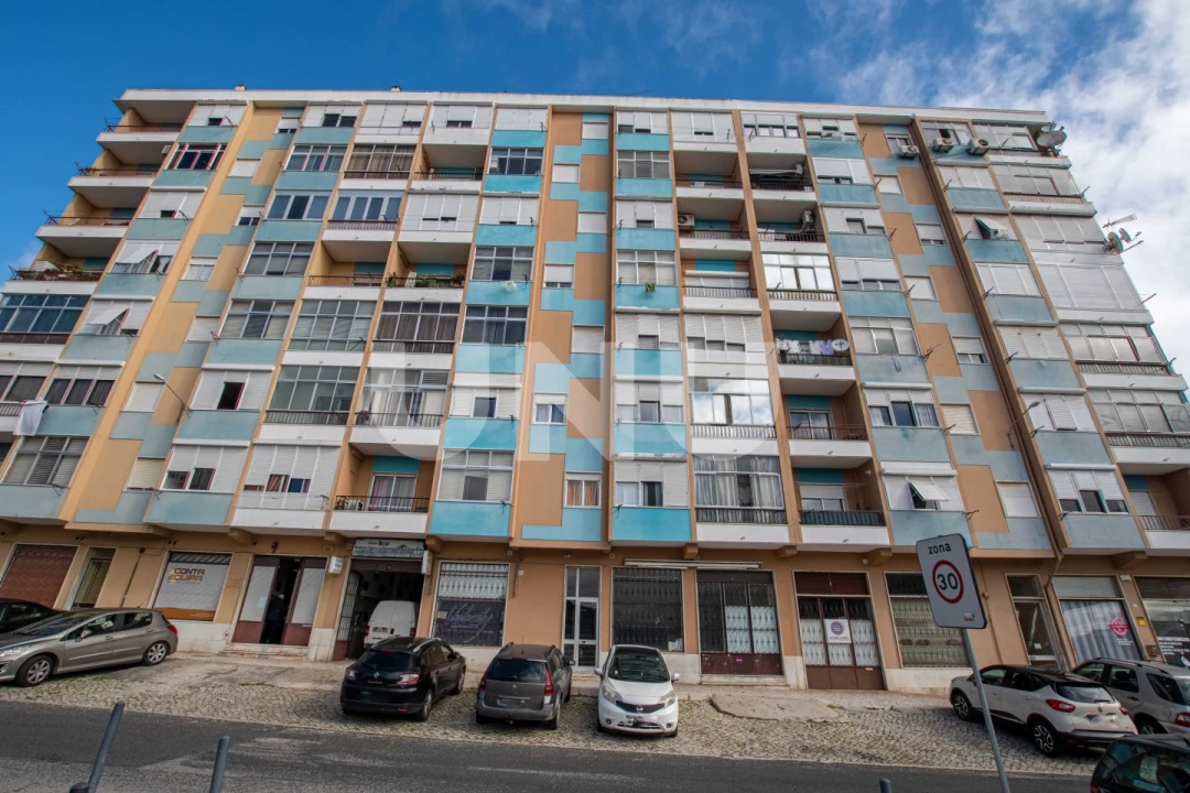 Apartamento T4 para Venda em Vila Franca de Xira Foto 2