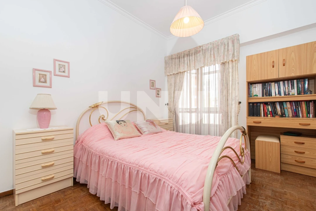 Apartamento T4 para Venda em Vila Franca de Xira Foto 14