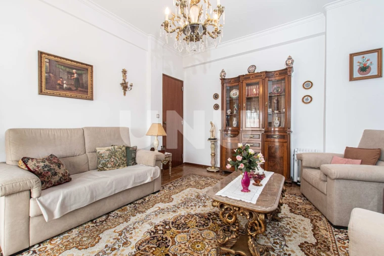 Apartamento T4 para Venda em Vila Franca de Xira Foto 6