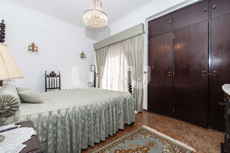 Apartamento T4 para Venda em Vila Franca de Xira Foto 17