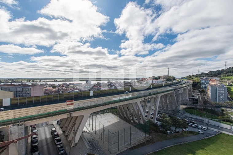 Apartamento T4 para Venda em Vila Franca de Xira Foto 28