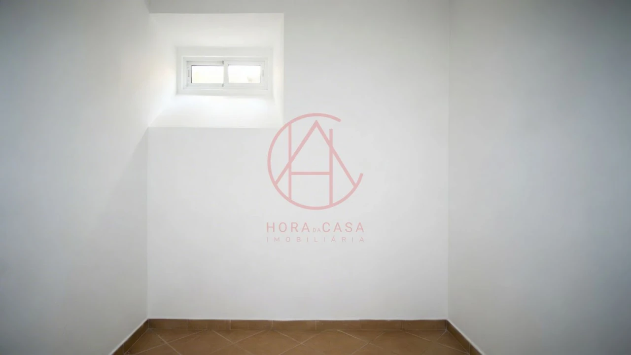 Apartamento T1 para Venda em Alto do Seixalinho, Santo André e Verderena Foto 8