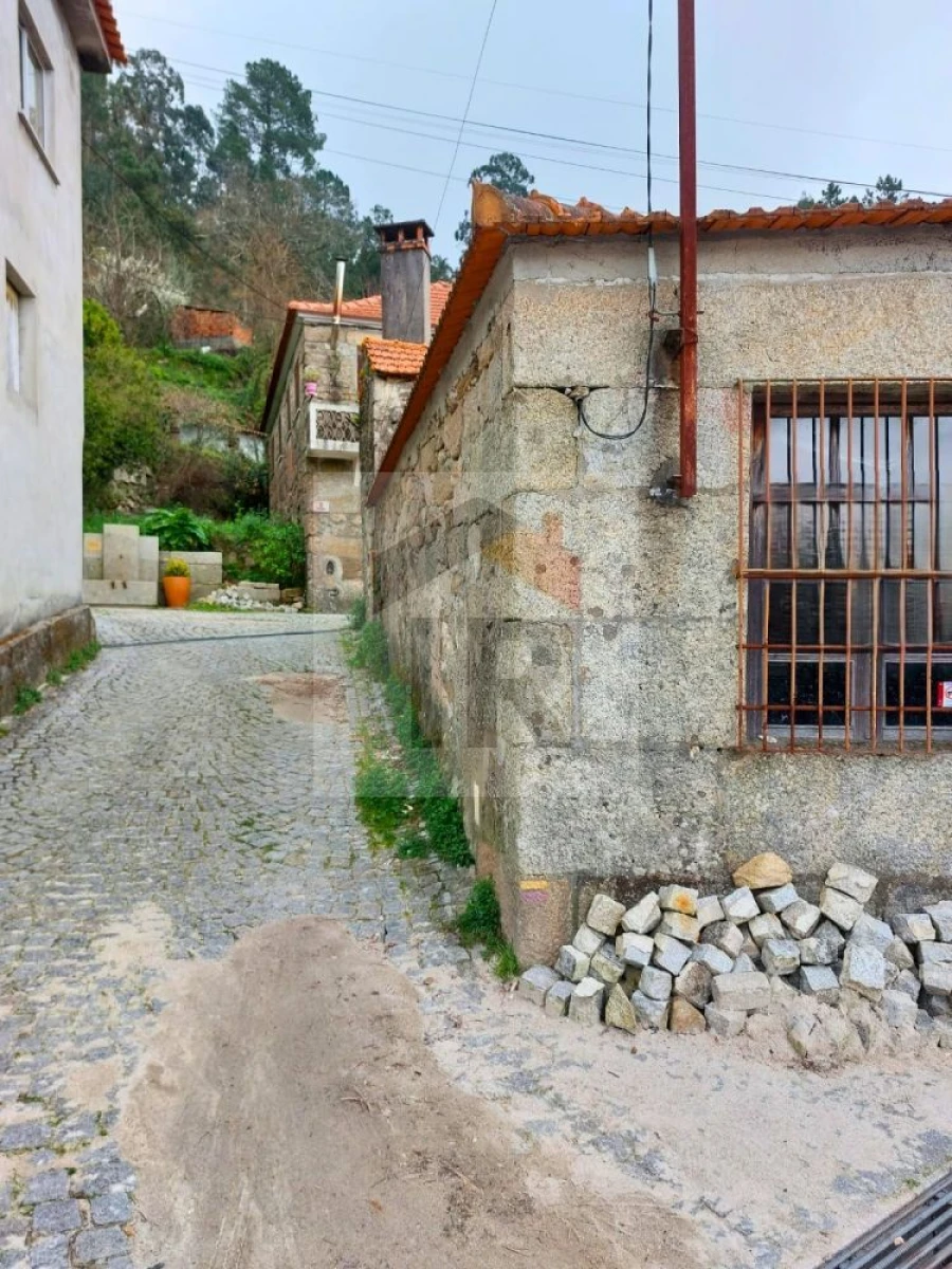 Moradia T1 para Venda em Valadares Foto 5