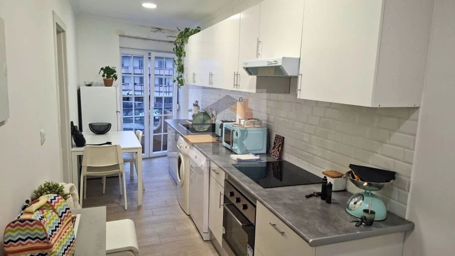 Apartamento T1 para Venda em Bombarral e Vale Covo Foto 8