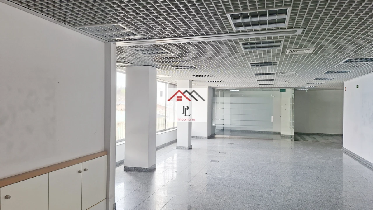 Loja para Venda em Miranda do Corvo Foto 5