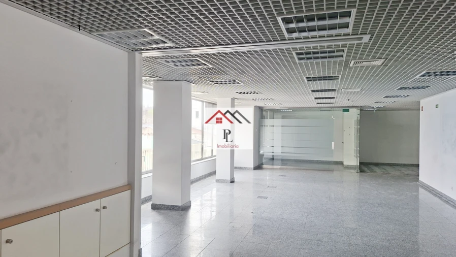 Loja para Venda em Miranda do Corvo Foto 5