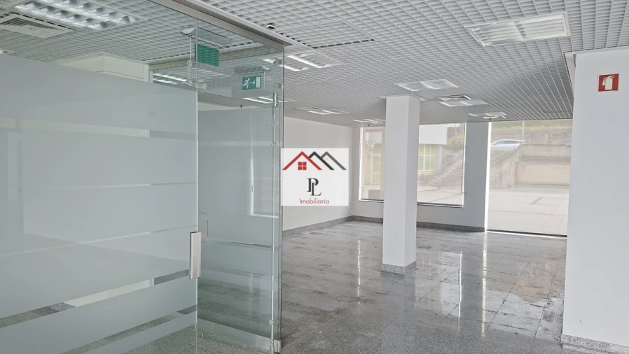 Loja para Venda em Miranda do Corvo Foto 22